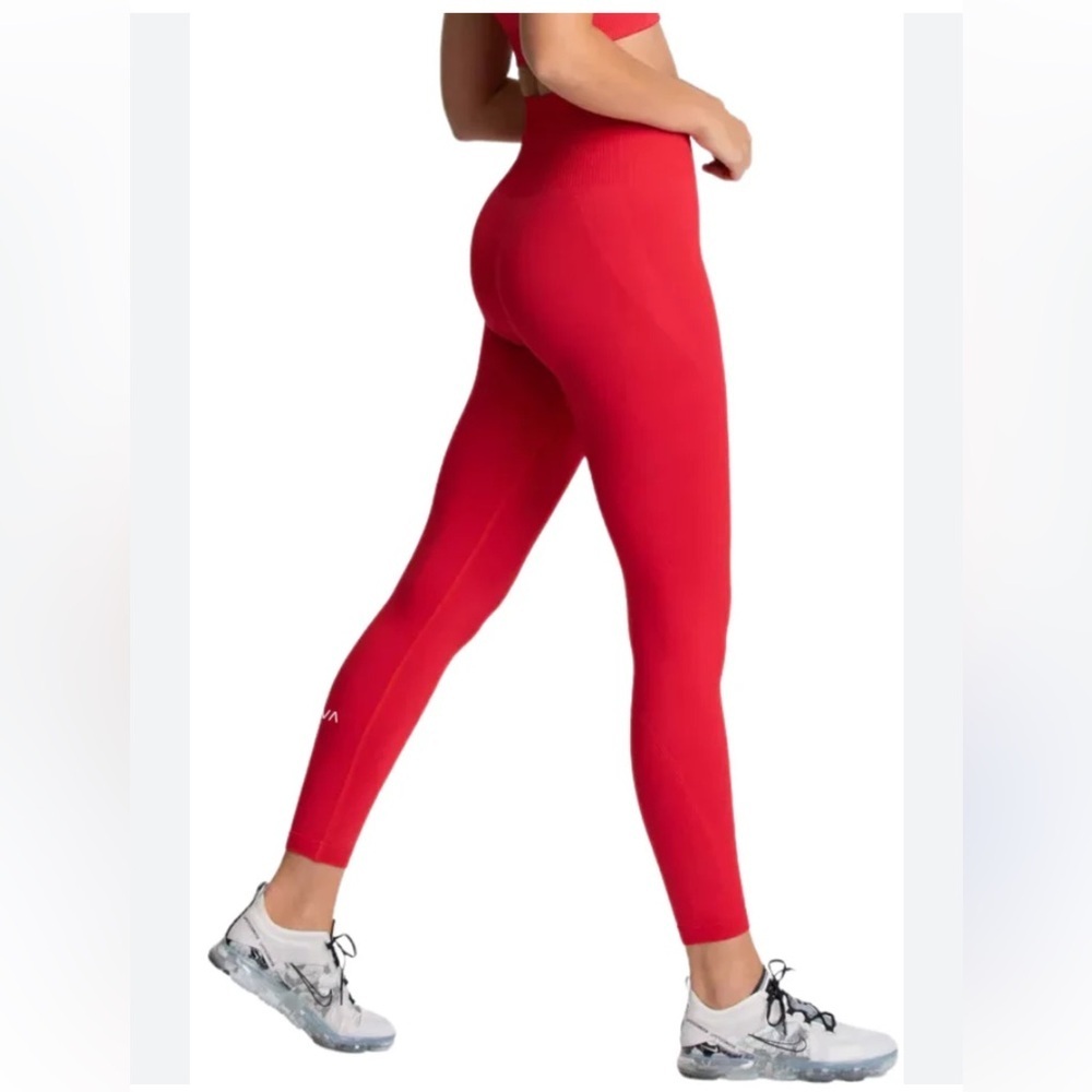Viva Red Women's Seamless Leggings ♥️
